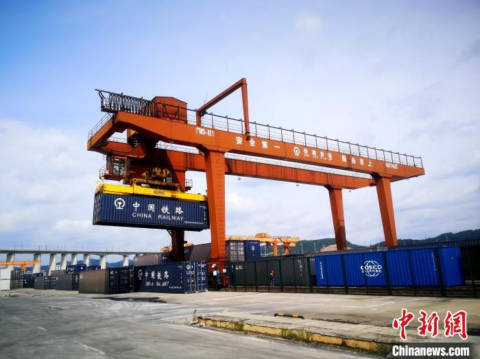 怀化国际陆港东盟班列半年发运459列 货值18.95亿元